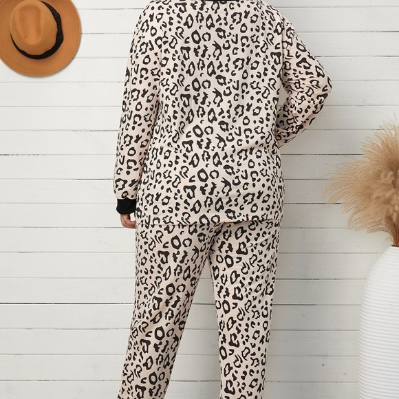 Plus Size Leopard Print Lounge Set - Picture 2 of 5